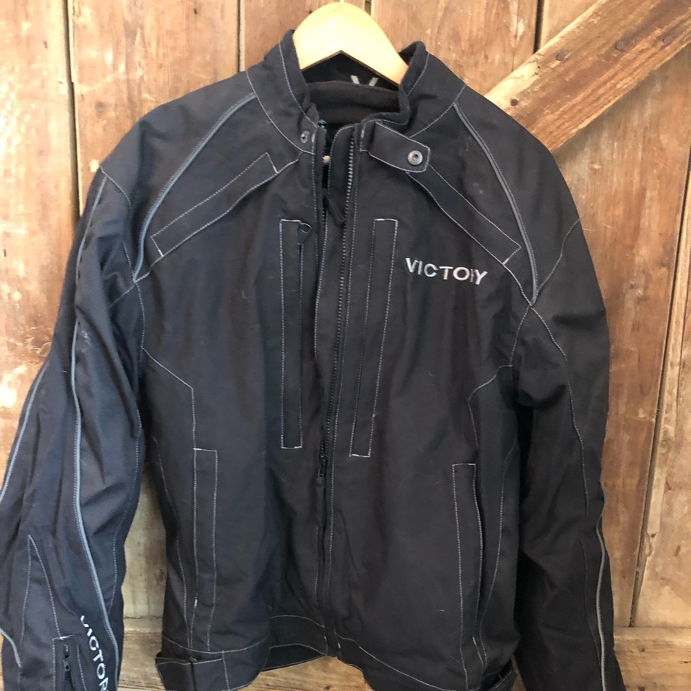 VICTORY motorcycle jacket. Men’s large